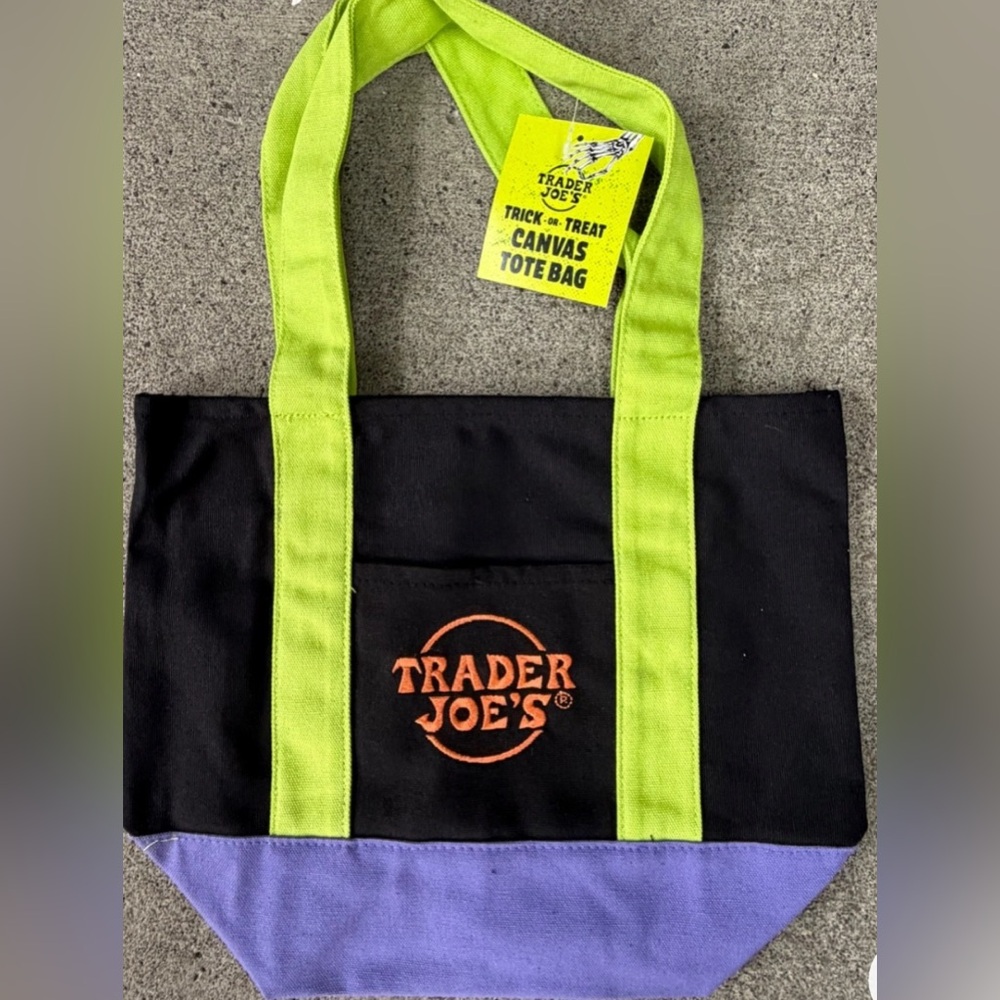 Limited Edition Trader Joe’s Halloween 4 mini canvas bags tote trick or treat - Picture 3 of 6